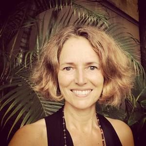 Meet your Posher, Julie